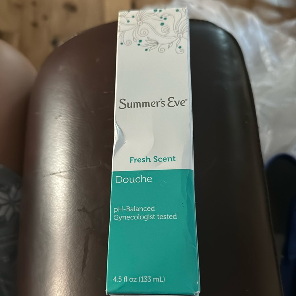 Brand new in box summers eve fresh scent douche